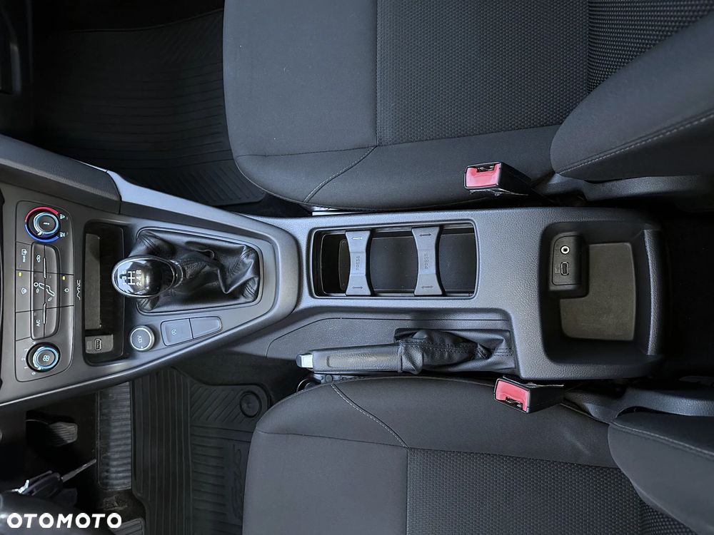 Ford Focus - 18