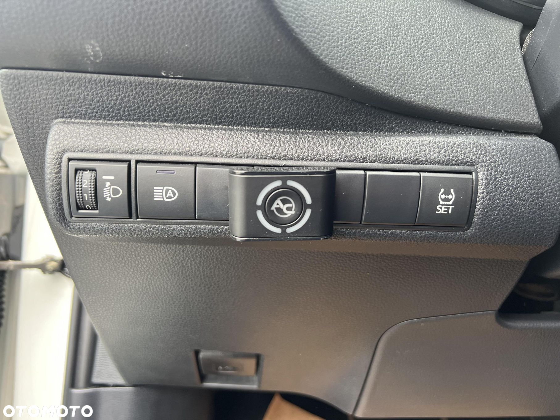Toyota Corolla 1.6 Comfort - 14