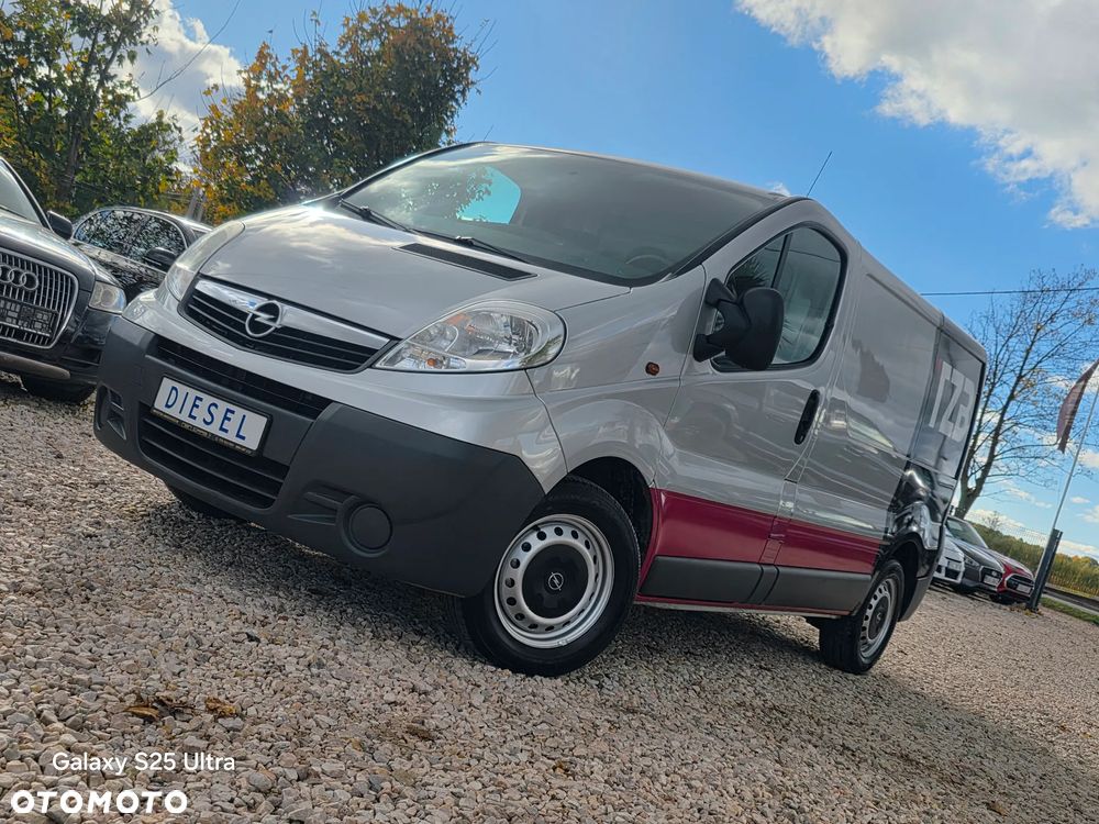 Opel Vivaro - 24