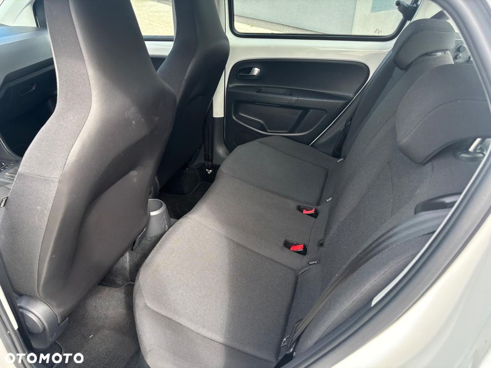 Volkswagen up! - 14