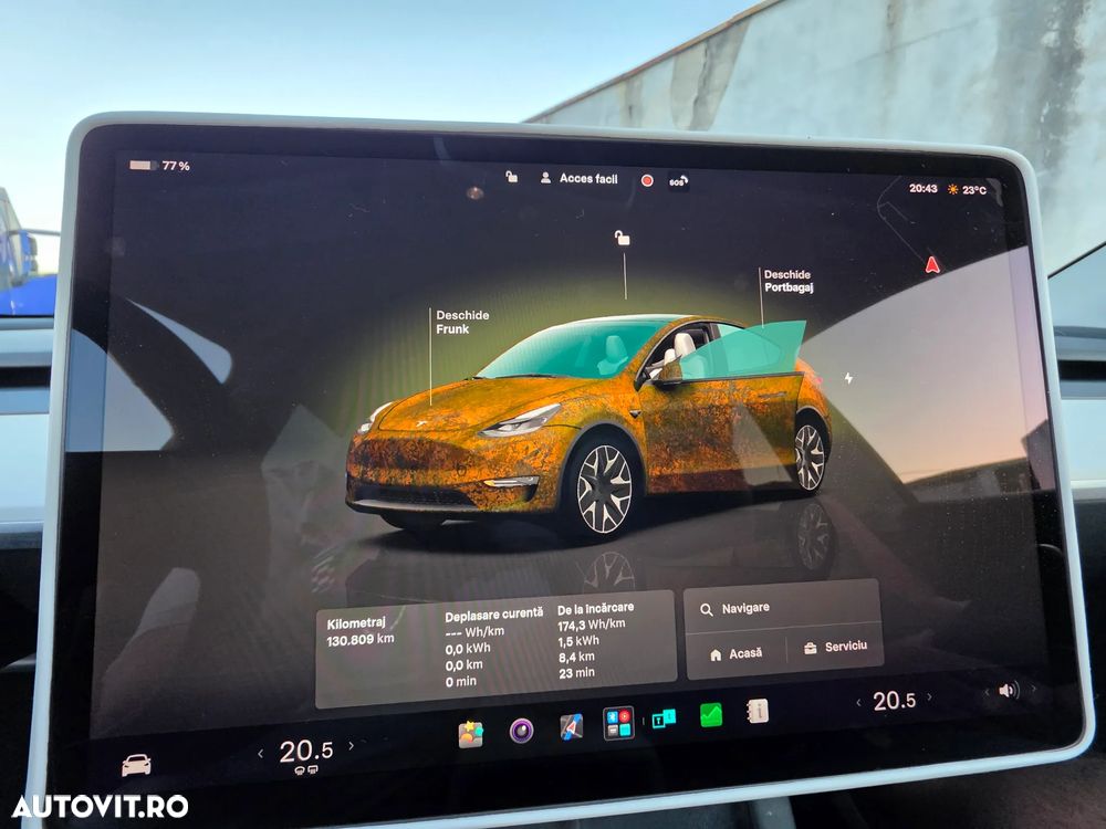 Tesla Model Y - 14