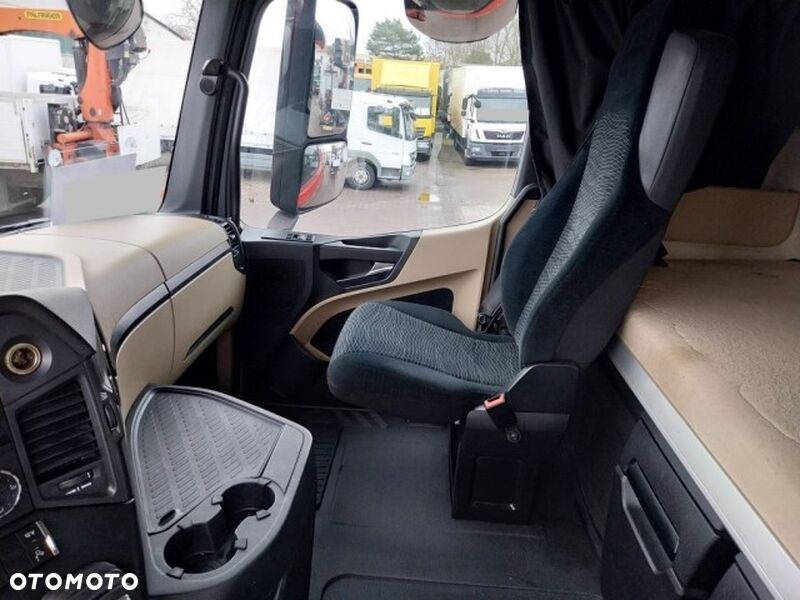 Mercedes-Benz Actros - 5
