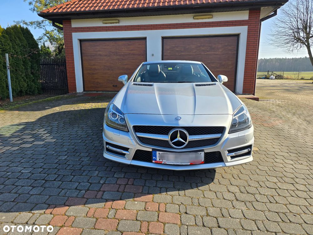 Mercedes-Benz SLK 200 (BlueEFFICIENCY) 7G-TRONIC - 28