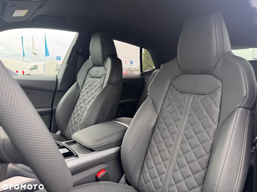 Audi Q8 TFSI e PHEV 360 kW Quattro Tiptronic - 27