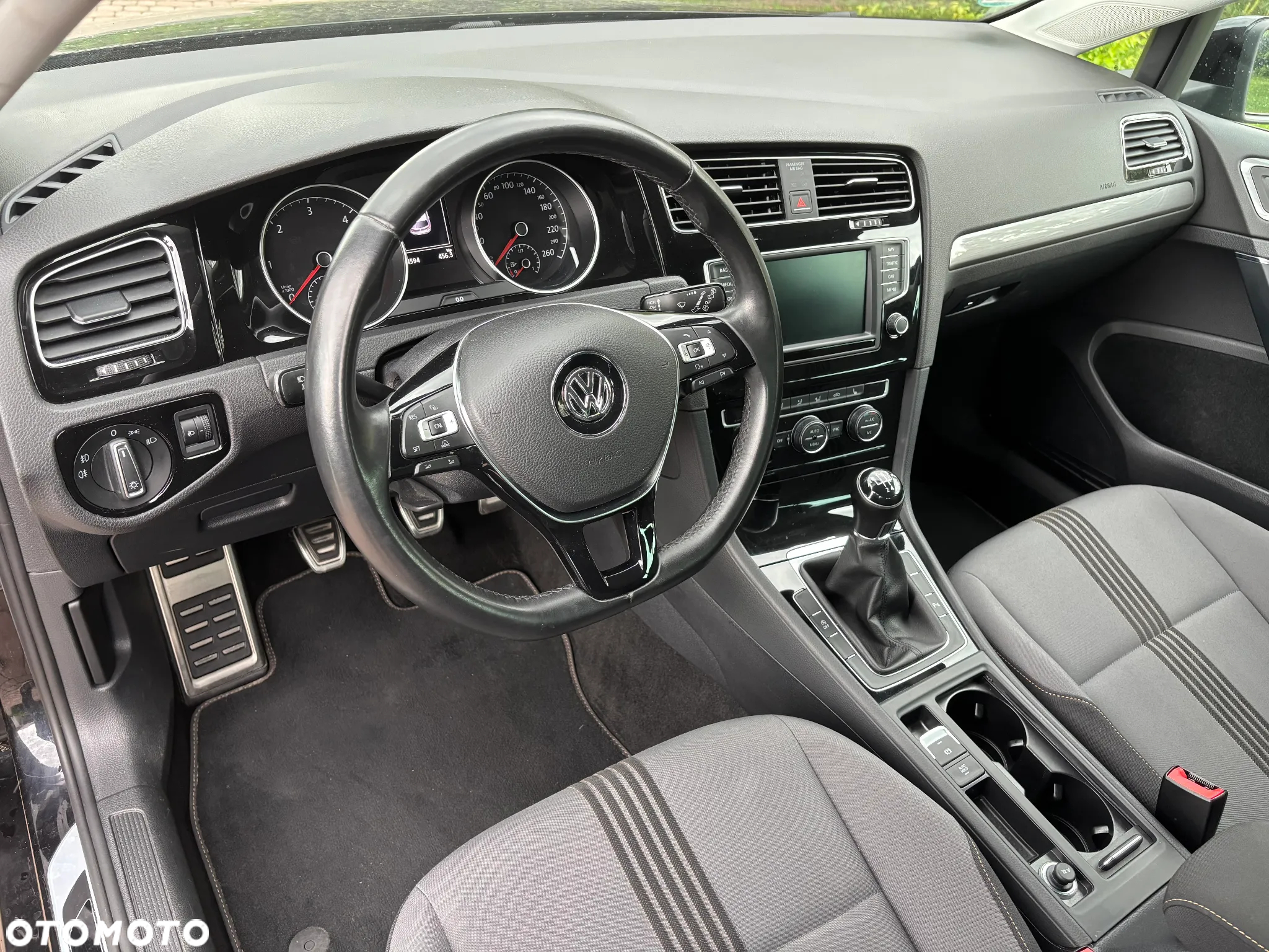 Volkswagen Golf 1.6 TDI BlueMotion Technology Allstar - 13