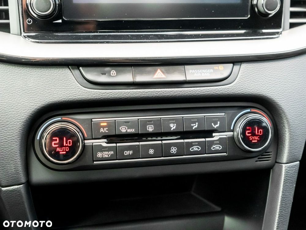Kia Ceed 1.6 GDI PHEV L DCT - 19