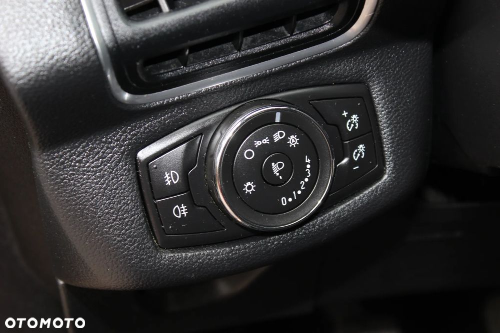 Ford B-MAX 1.6 TDCi Titanium X - 16