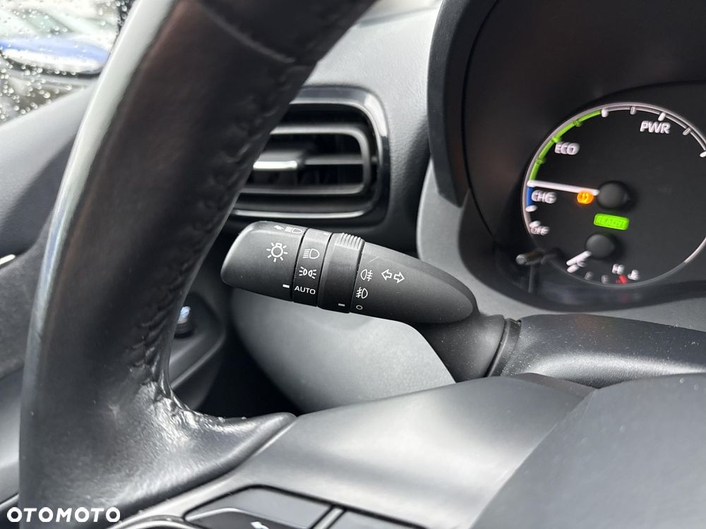 Toyota Yaris Hybrid 1.5 Comfort - 21