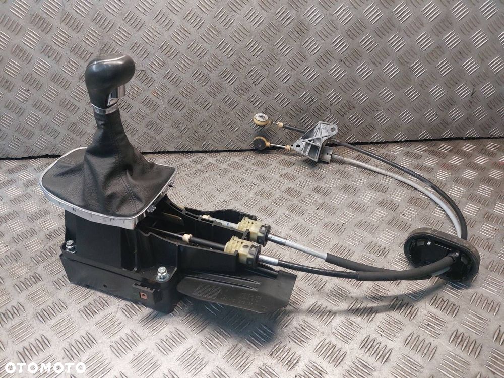 LEWAREK ZMIANY BIEGÓW OPEL INSIGNIA A LIFT 1.6 T 55577540 8126201000 - 1