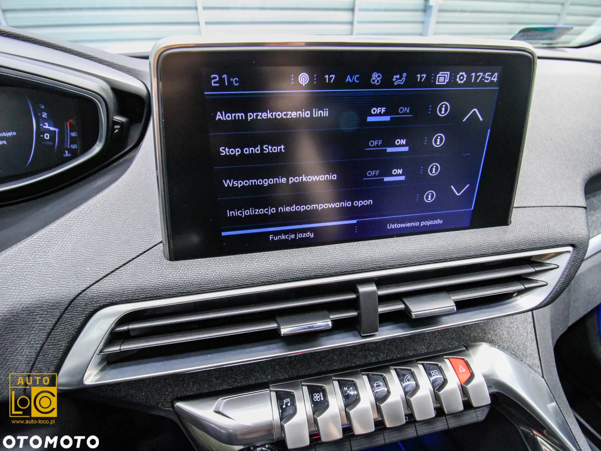 Peugeot 3008 1.2 PureTech Allure - 24