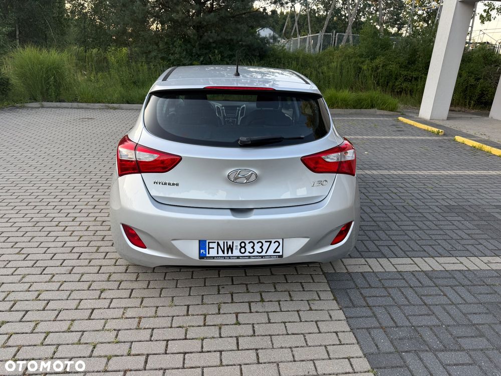 Hyundai i30 1.4 Classic + - 6