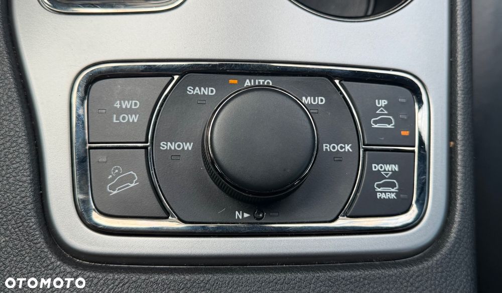 Jeep Grand Cherokee 3.6 V6 Overland - 27