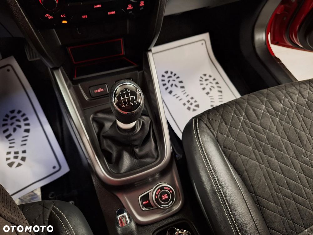 Suzuki Vitara 1.4 Boosterjet SHVS Premium 4WD - 29