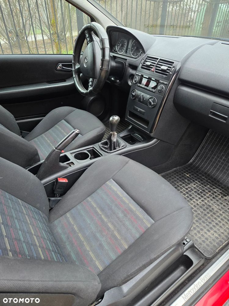Mercedes-Benz Klasa A 170 Classic - 13