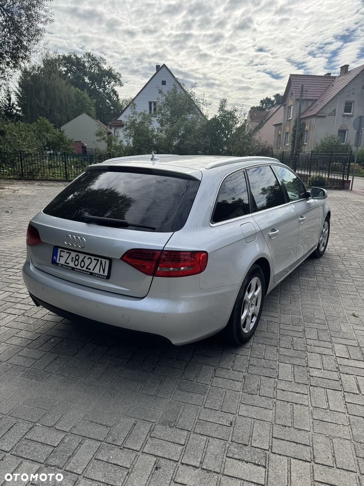 Audi A4 Avant 2009 photo 4