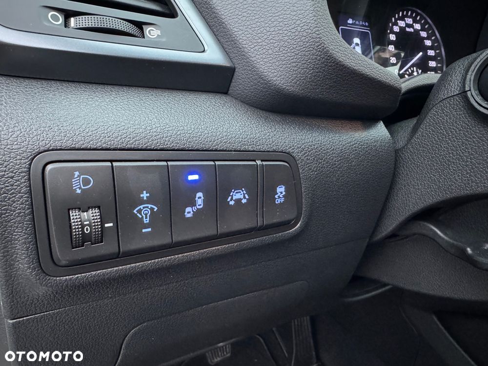 Hyundai Tucson 1.6 GDi 2WD Select - 31