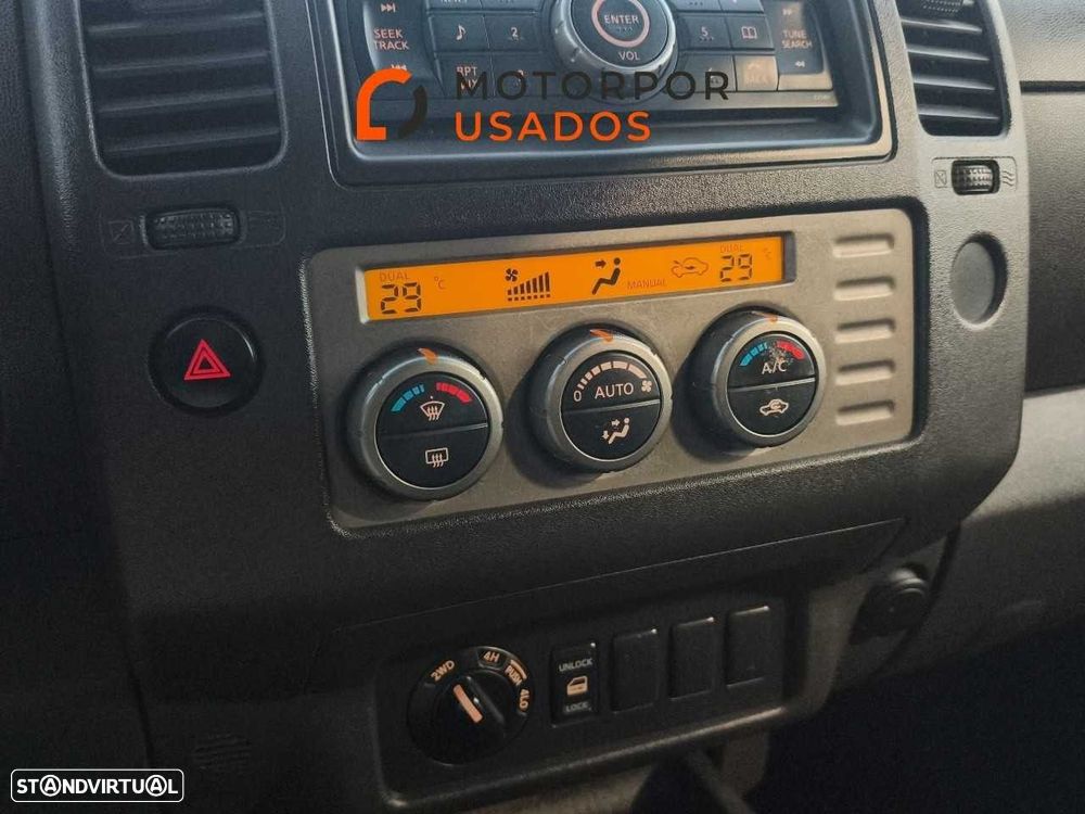 Nissan Navara 2.5 dCi CD LE - 23