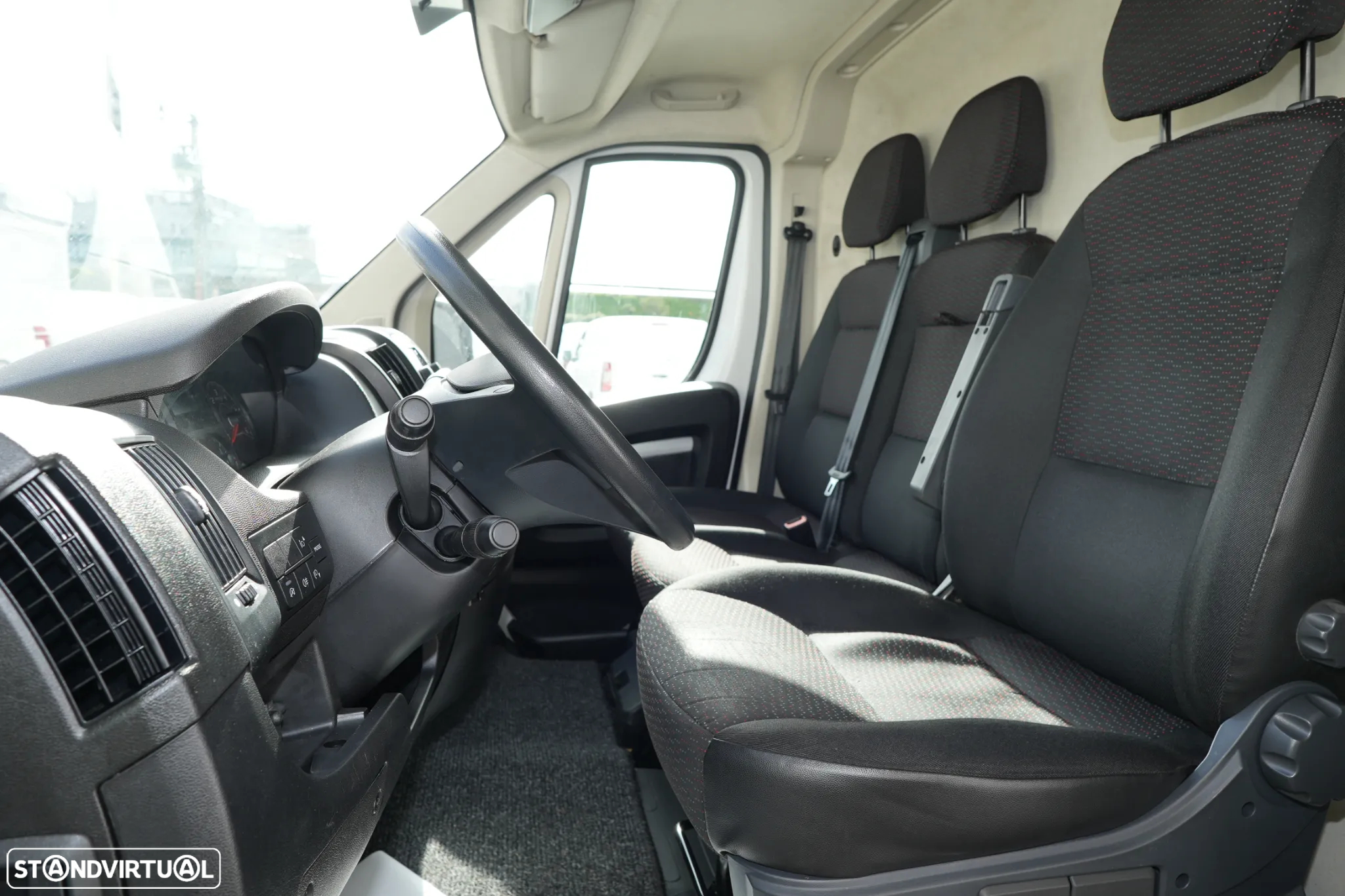 Peugeot Boxer L2H2 2.2BlueHDI 140cv - 10