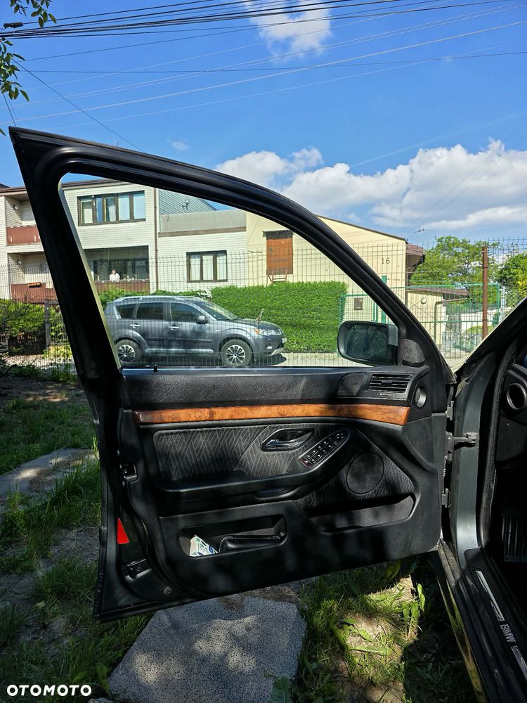 BMW Seria 5 - 18