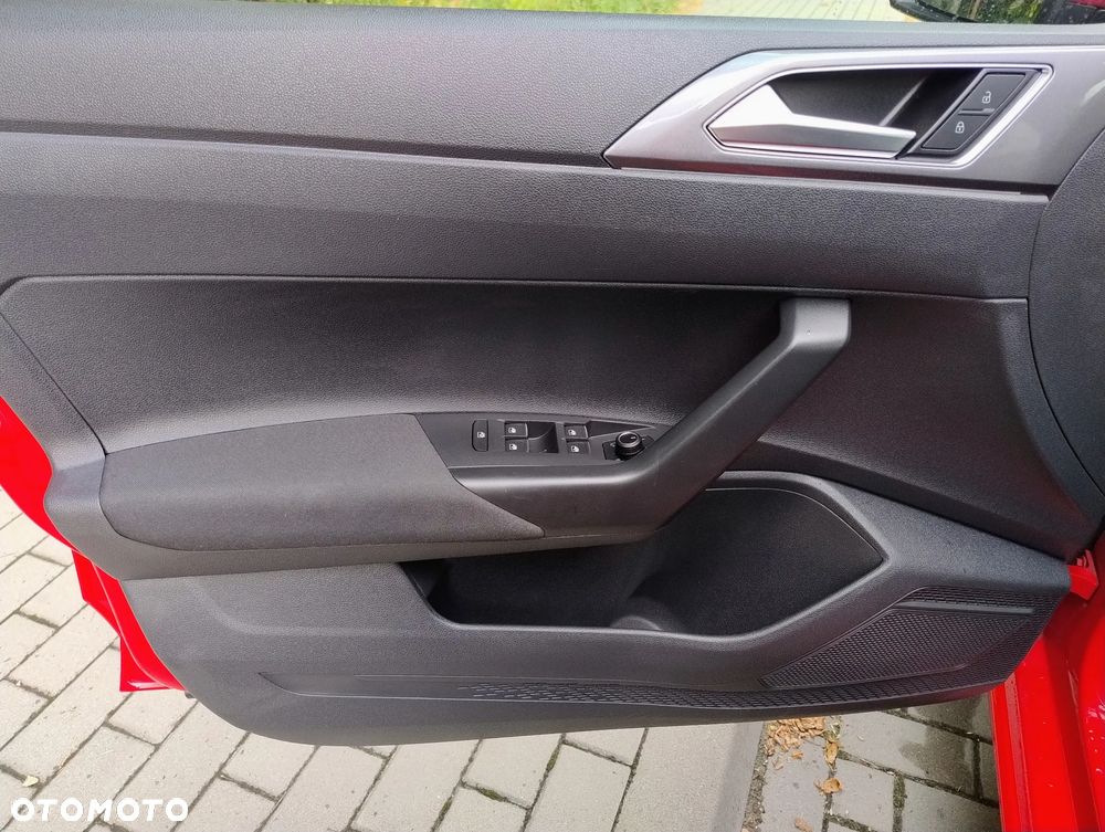 Volkswagen Polo 1.6 TDI SCR Highline - 16
