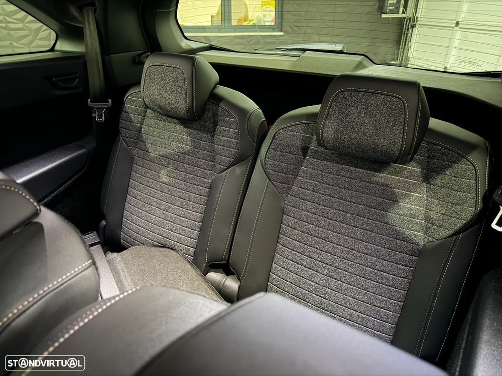 Peugeot 5008 1.2 Hybrid Allure e-DCS6 - 9