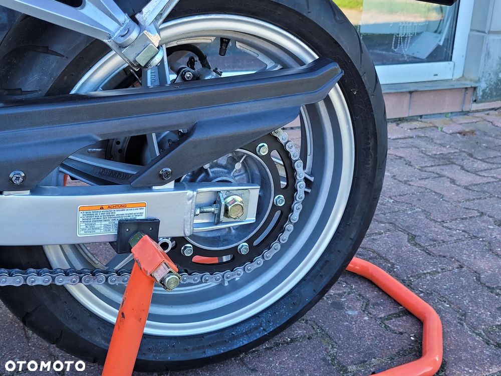 Hyosung GT - 13