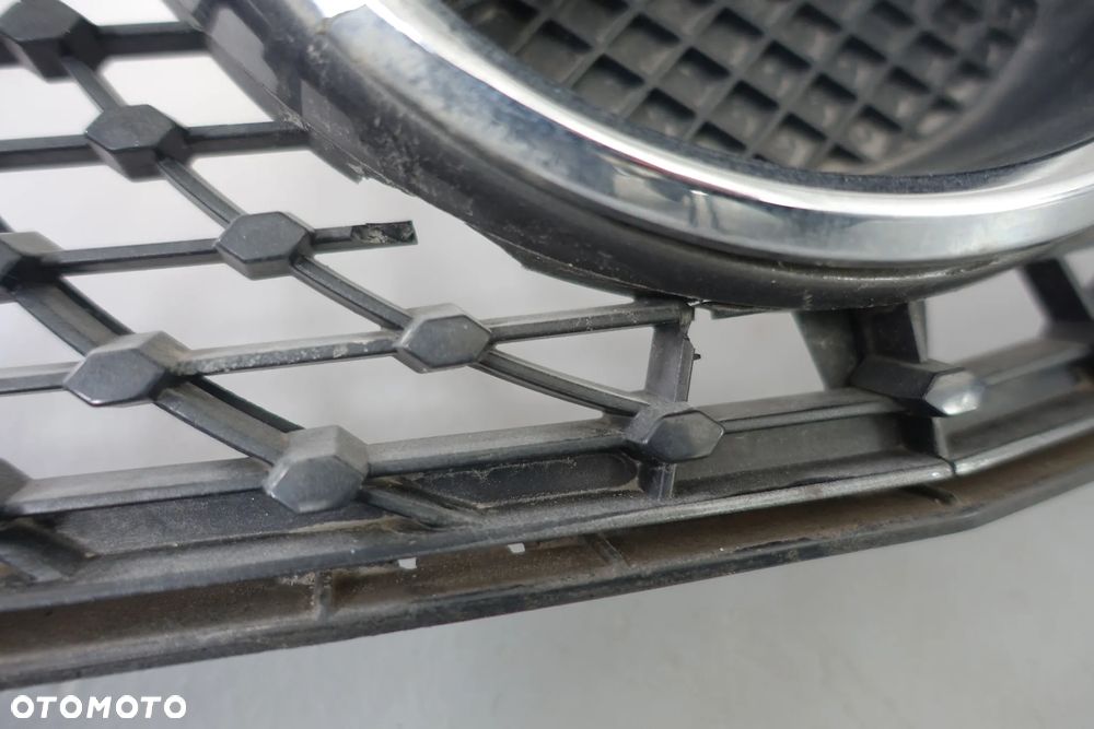 ATRAPA GRILL MERCEDES W176 A KLASA  AMG - 4