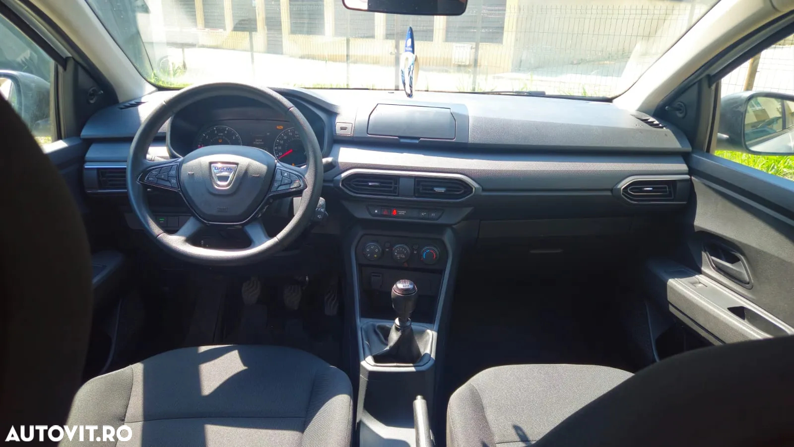 Dacia Logan ECO-G 100 Essential - 12