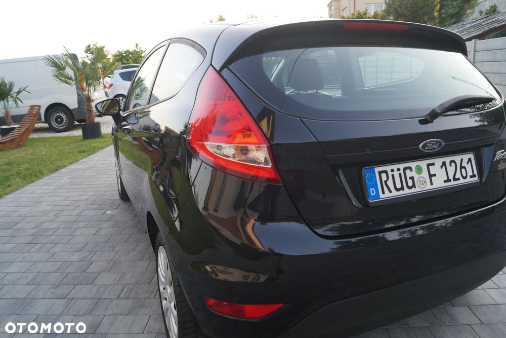 Ford Fiesta 1.25 Champions Edition - 14