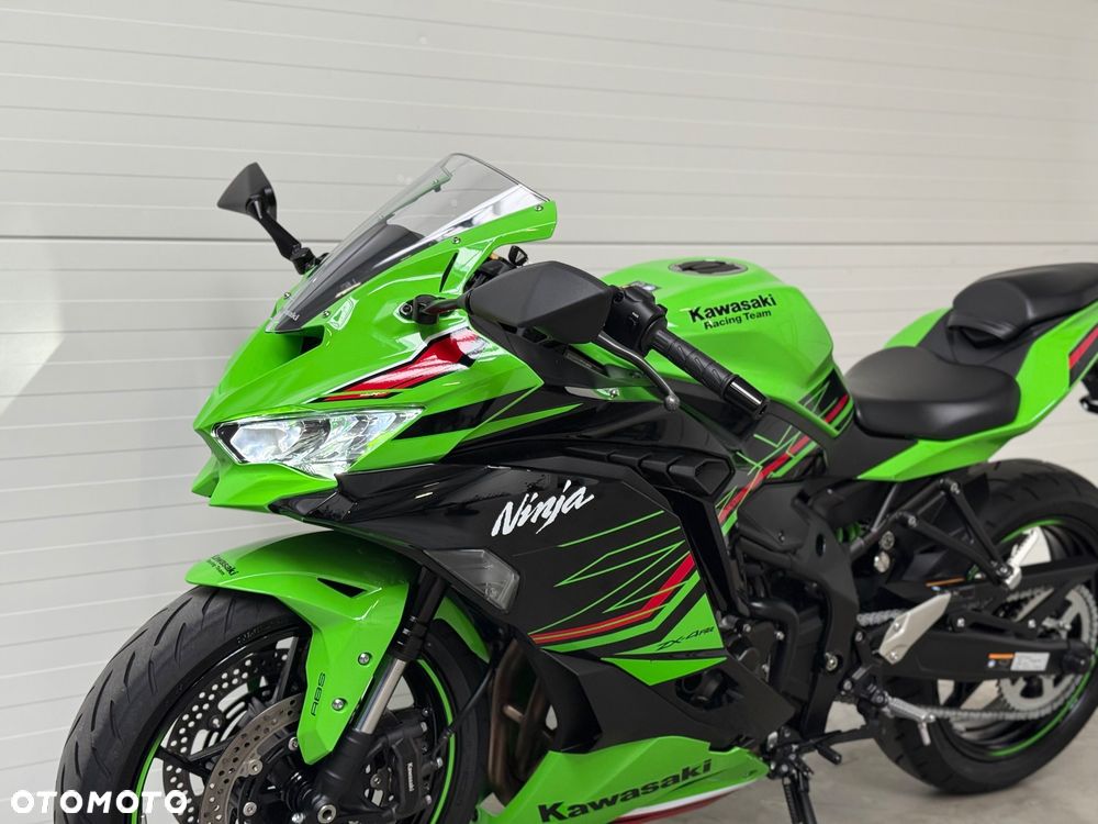 Kawasaki ZX - 22