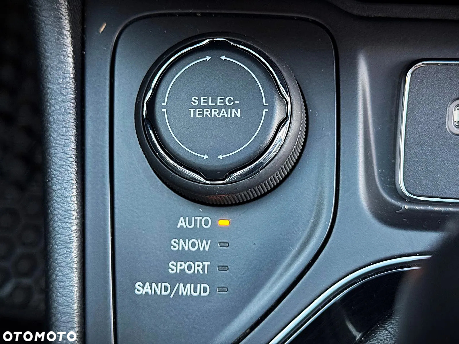Jeep Cherokee 2.0 GME Active Drive I Overland - 12
