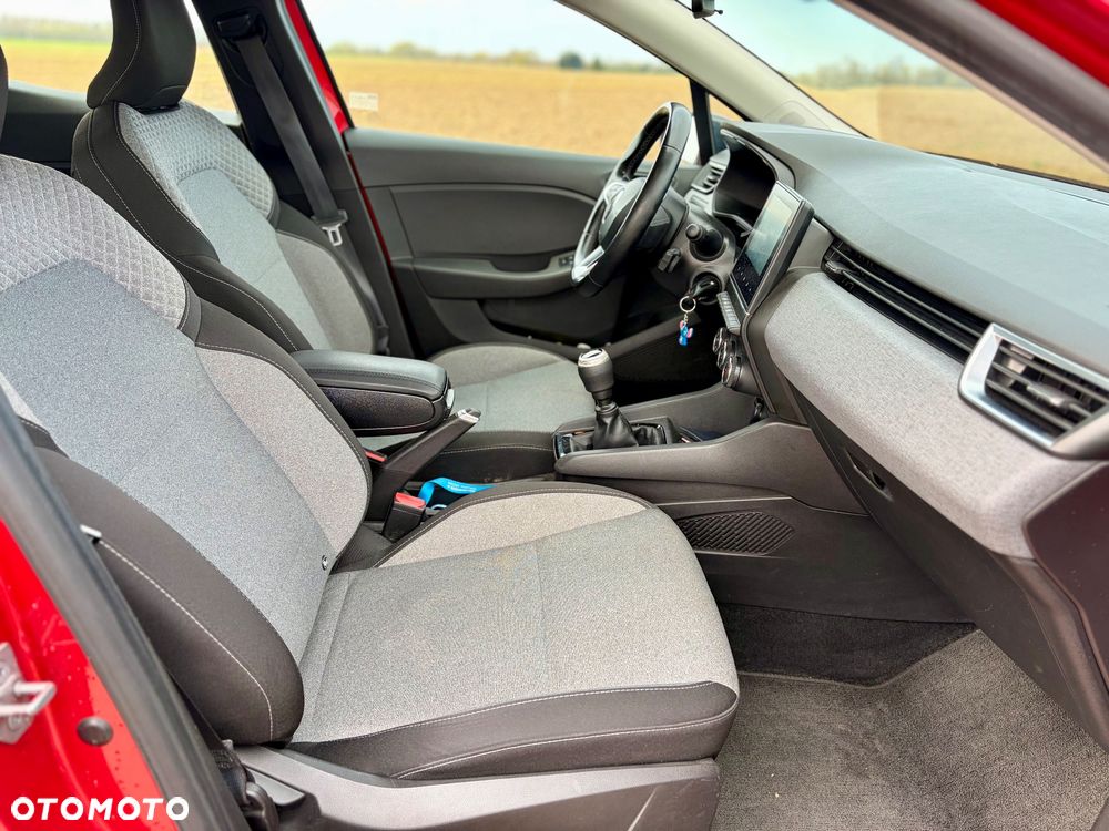 Renault Clio 1.0 TCe Evolution - 10