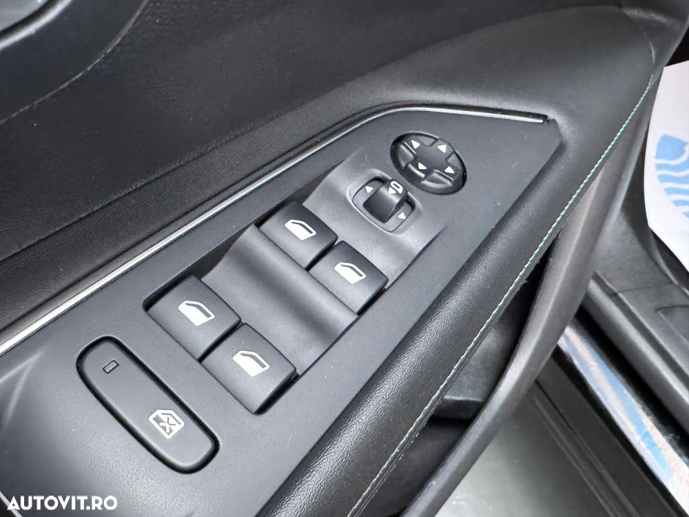 Peugeot 3008 PHEV 225 EAT8 GT - 24