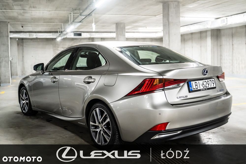 Lexus IS - 5