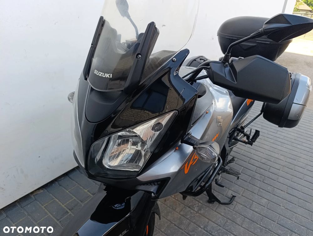 Suzuki V-STROM - 11