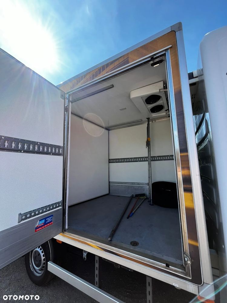 Mercedes-Benz Sprinter 319 V6 - 17