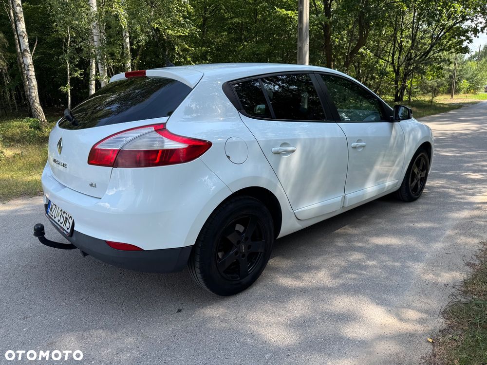 Renault Megane 1.5 dCi Energy Life EU6 - 9