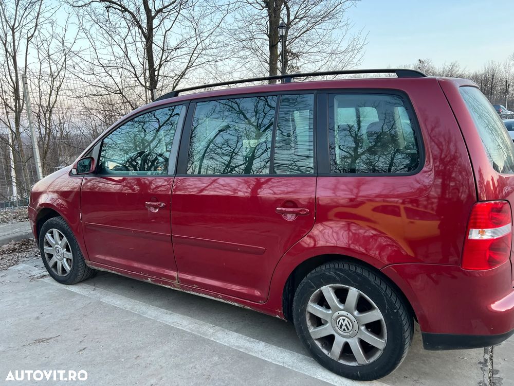 Volkswagen Touran 1.9 TDI Conceptline - 2