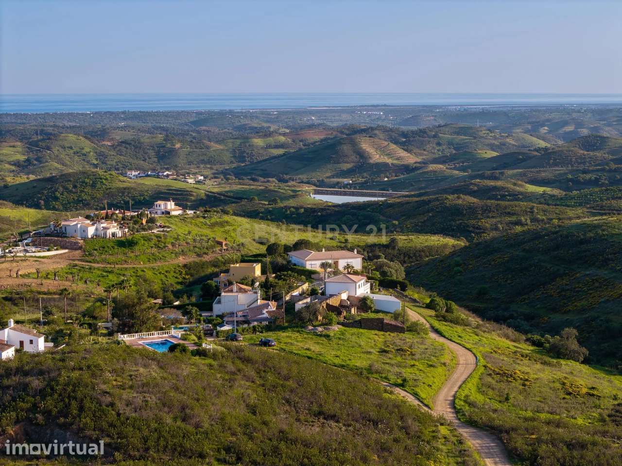 Oportunidade! - Projeto Aprovado Para Moradia com Vista Mar e Serra - Grande imagem: 4/22