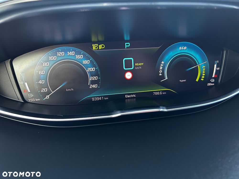 Peugeot 3008 225 e-EAT8 Allure Pack - 28