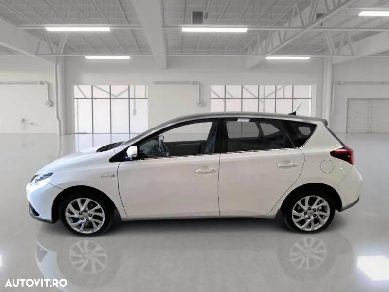 Toyota Auris 1.8 VVT-i Hybrid Automatik Edition - 3
