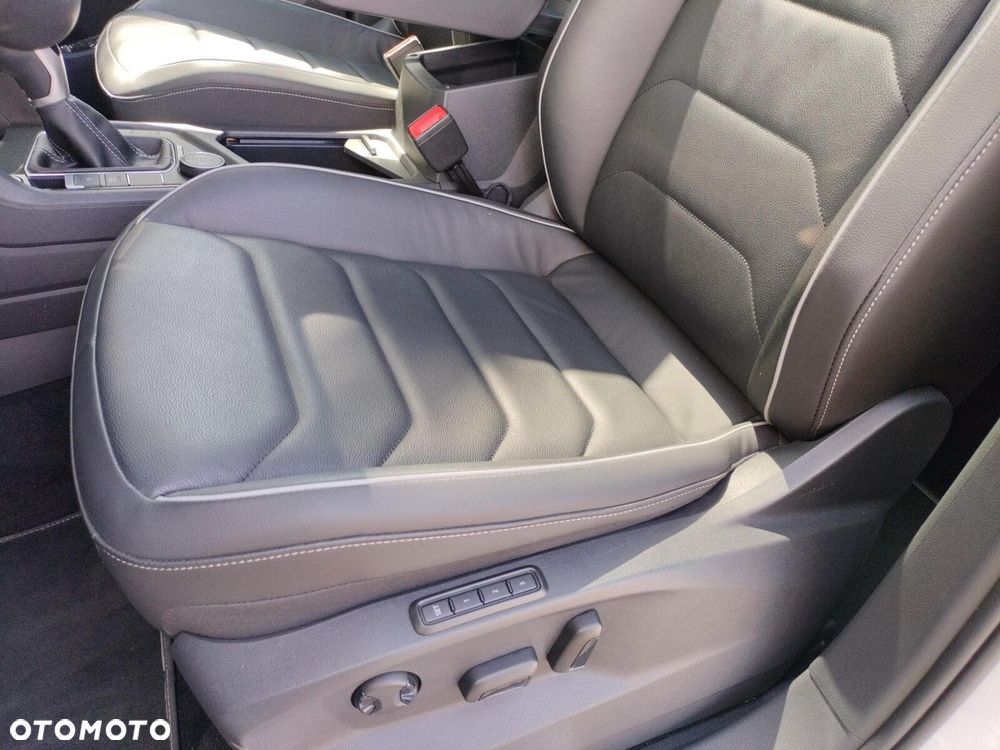 Volkswagen Tiguan 2.0 TDI SCR 4Mot R-Line DSG - 12