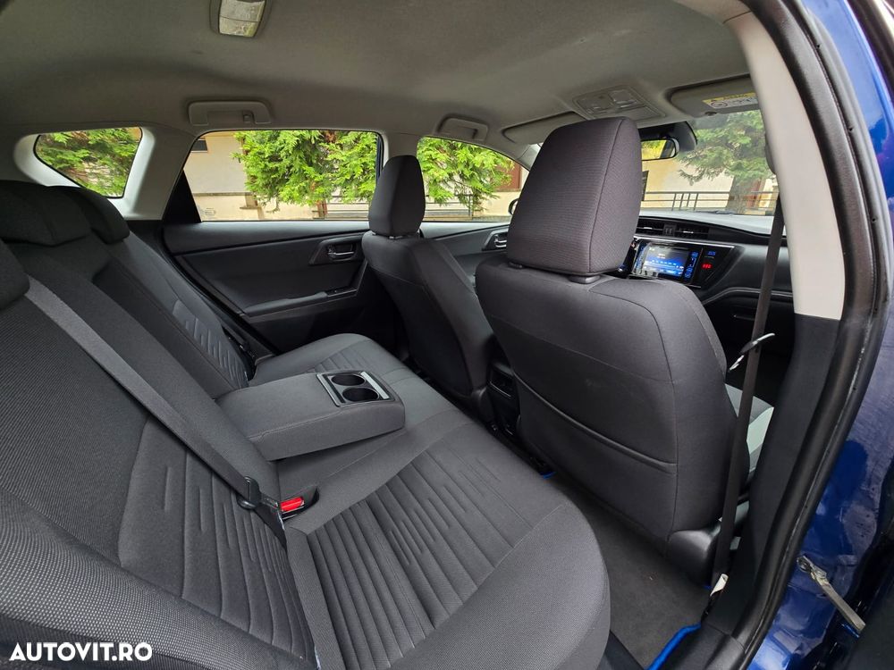 Toyota Auris 1.8 VVT-i Hybrid Automatik Edition S+ - 7