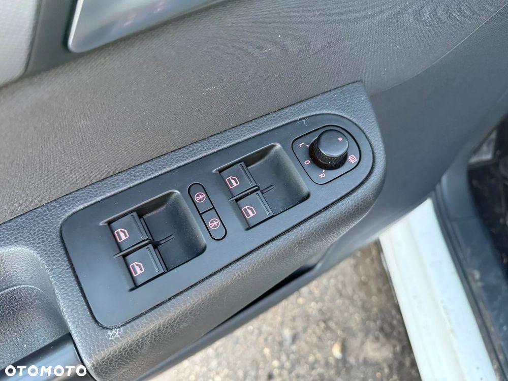 Volkswagen Sharan 2.0 TDI Comfortline DSG - 28