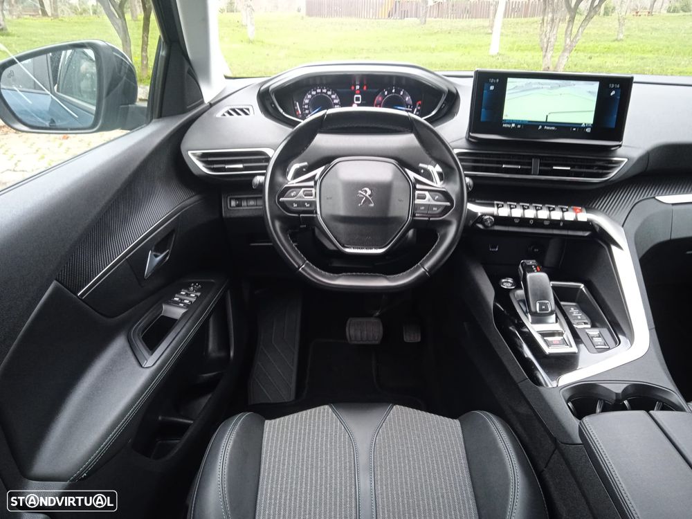 Peugeot 3008 1.2 PureTech Allure EAT8 - 19