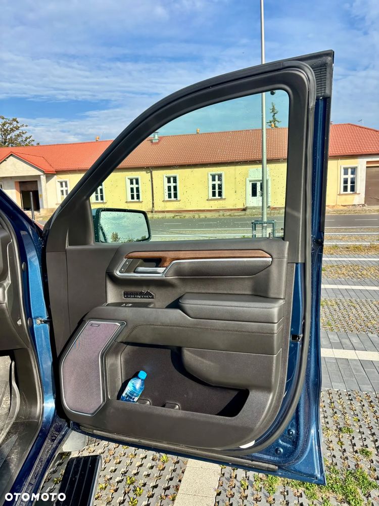 Chevrolet Silverado - 23
