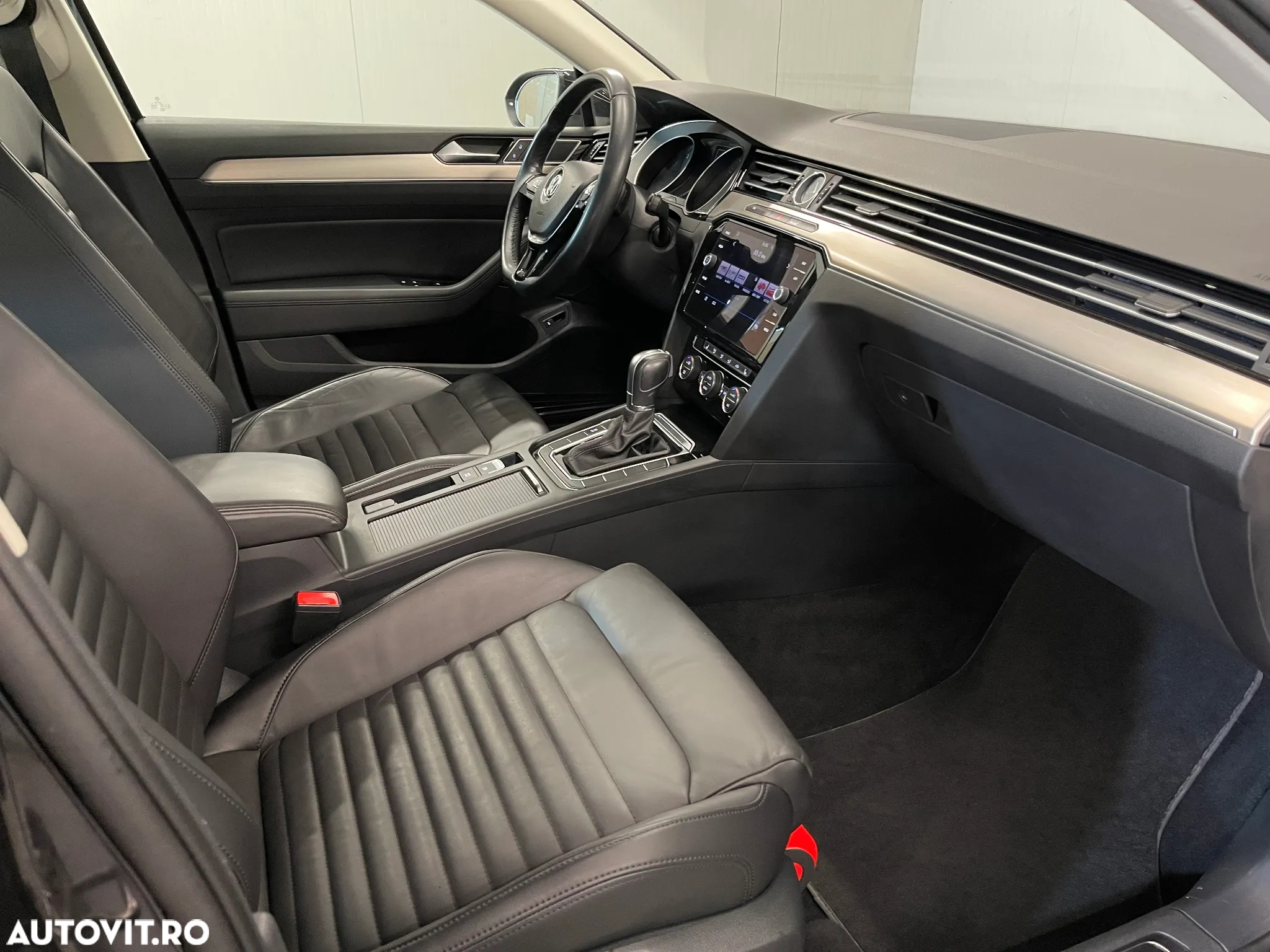 Volkswagen Passat Variant 2.0 TDI DSG Highline - 10
