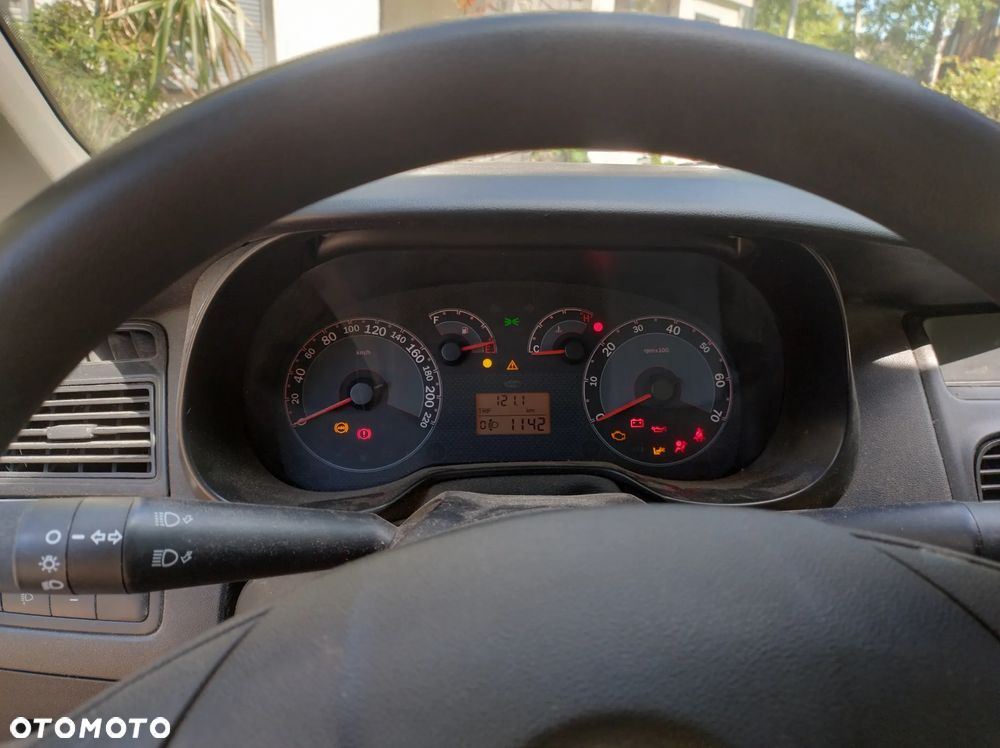 Fiat Linea 1.4 Active - 7