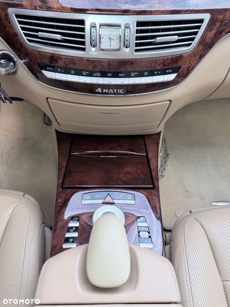 Mercedes-Benz Klasa S 500 4Matic 7G-TRONIC - 26