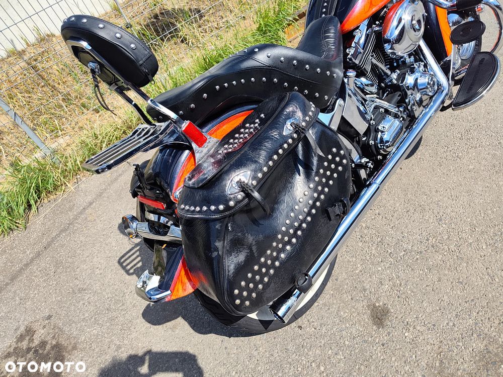 Harley-Davidson Softail Heritage Classic - 26